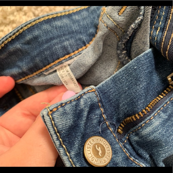 Jeans - Picture 2 of 3